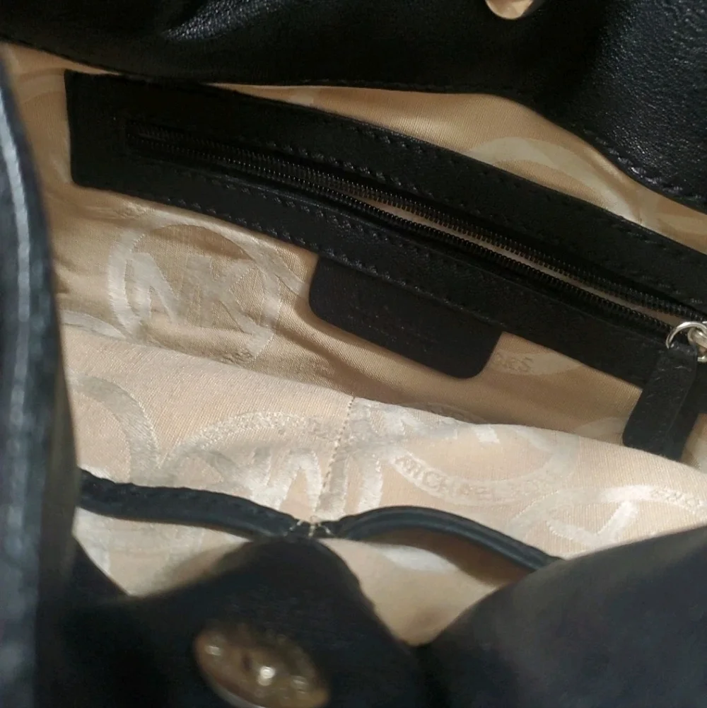 Michael Kors Hamilton Medium Leather Satchel Bag